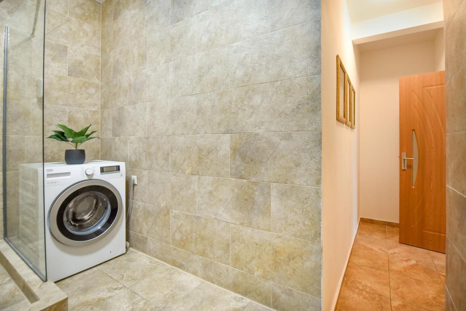 Historic Charm, Modern Comfort - Accommodation In The Heart Of The Old Town Bükreş Oda fotoğraf